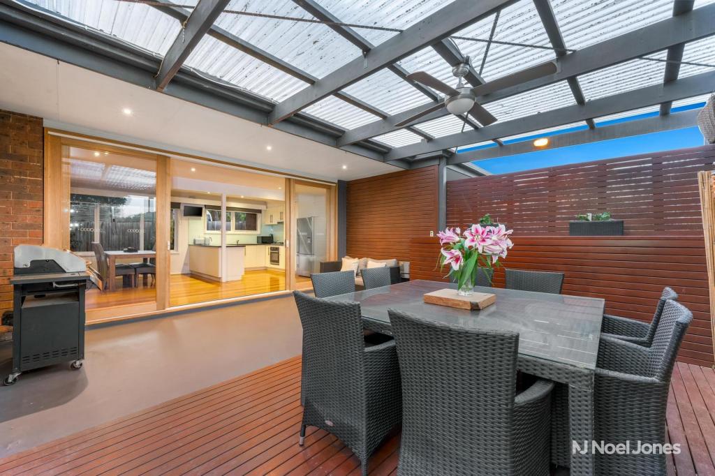 325 WONGA RD, WARRANWOOD, VIC 3134