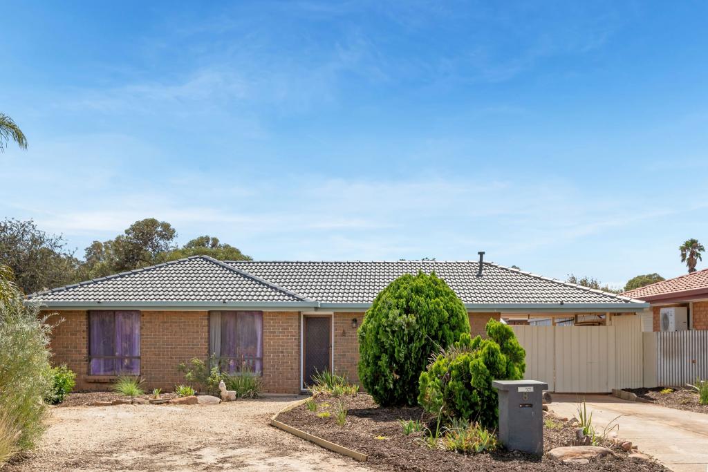 8 Cardiff Ct, Craigmore, SA 5114