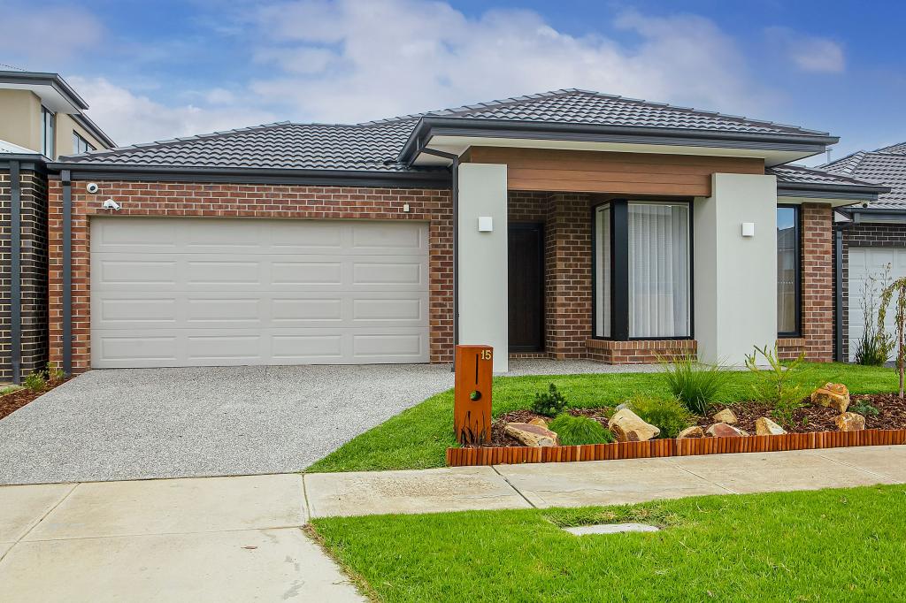 15 Dapple Cres, Clyde North, VIC 3978