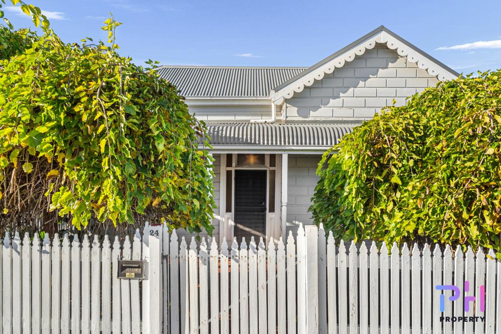 24 Victoria St, Ironbark, VIC 3550