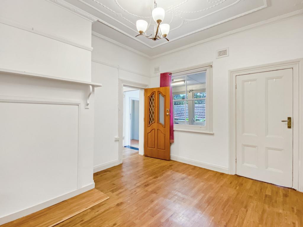 2/1 Gladstone St, Burwood, NSW 2134