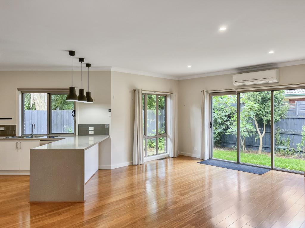 4/17 Bungalook Rd E, Bayswater North, VIC 3153
