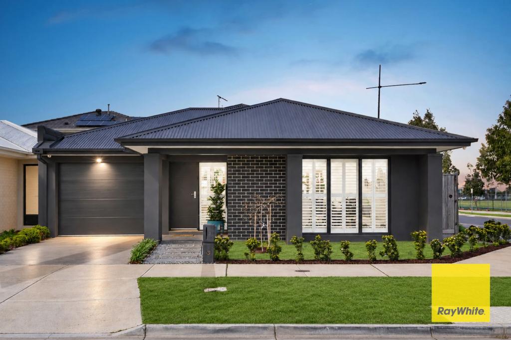 2 Mayopark St, Deanside, VIC 3336