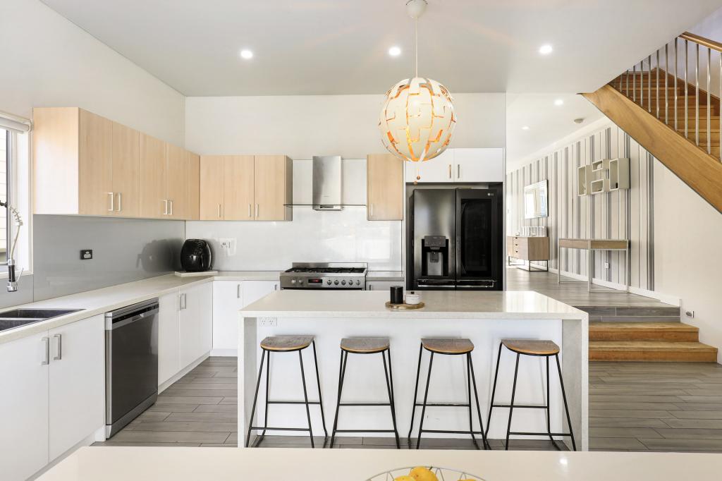 1/63 Duncan St, Balgownie, NSW 2519