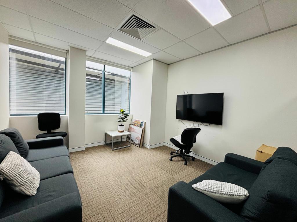 Suite 4/68 Oxford Rd, Ingleburn, NSW 2565