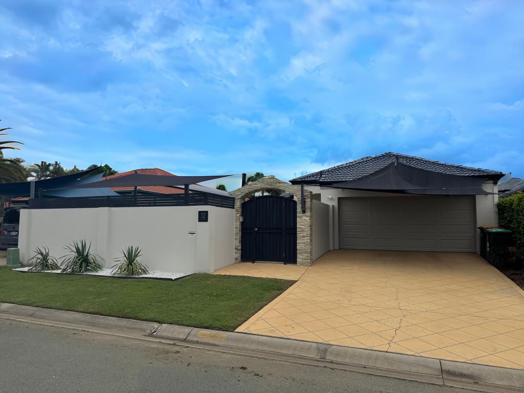 12 JOEL CT, HELENSVALE, QLD 4212