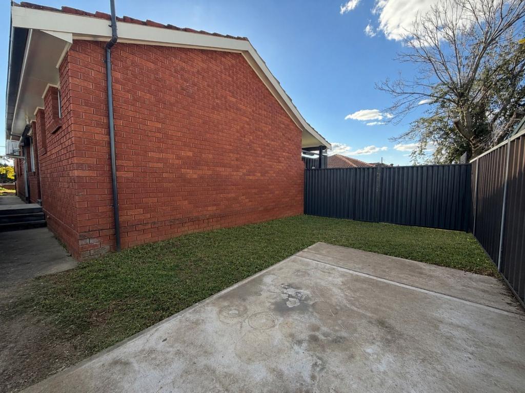 24a Edgar St, Macquarie Fields, NSW 2564