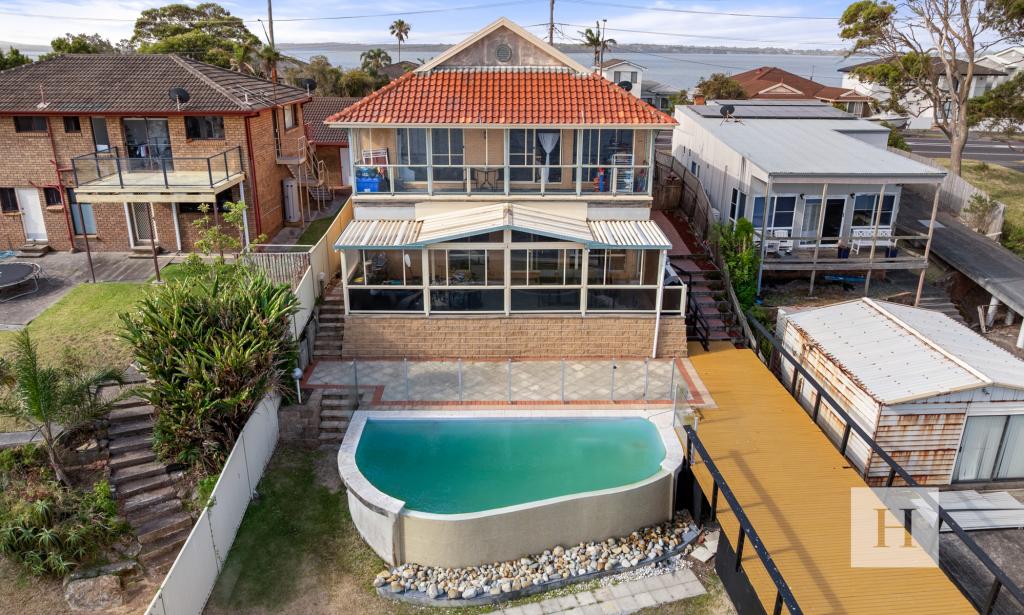 99 Main Rd, Toukley, NSW 2263