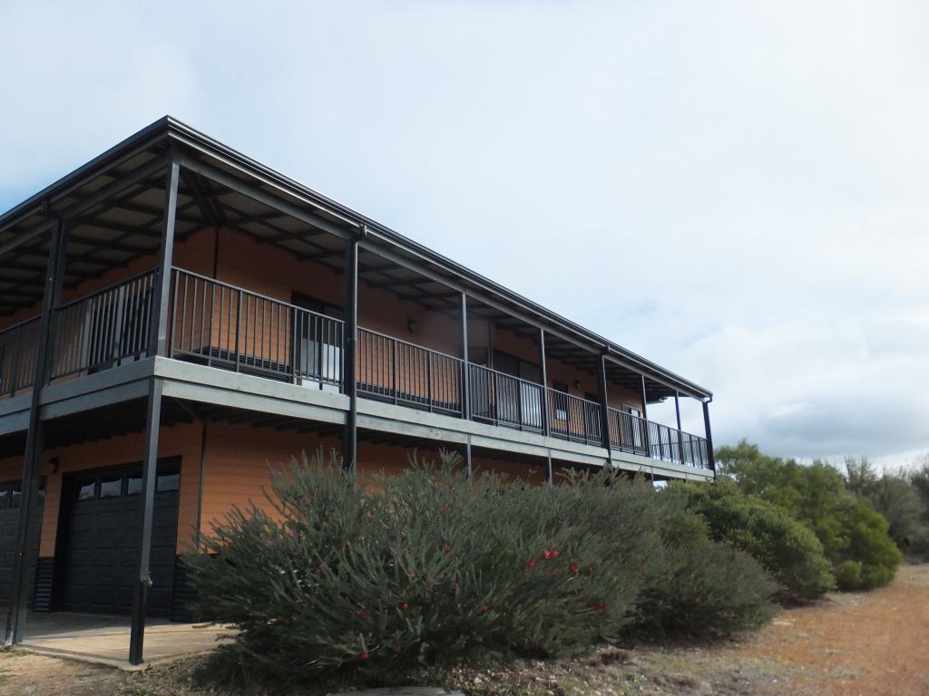 9 West Bank Cl, Hopetoun, WA 6348