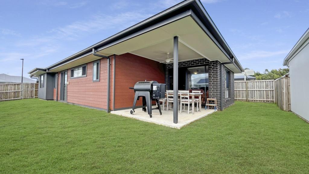 18 Moorhen St, Palmview, QLD 4553