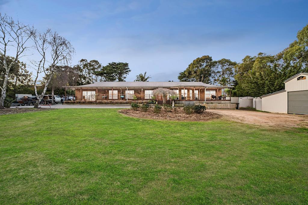 55 Billabong Dr, Monegeetta, VIC 3433