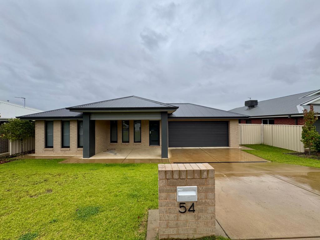 54 Paradise Dr, Gobbagombalin, NSW 2650