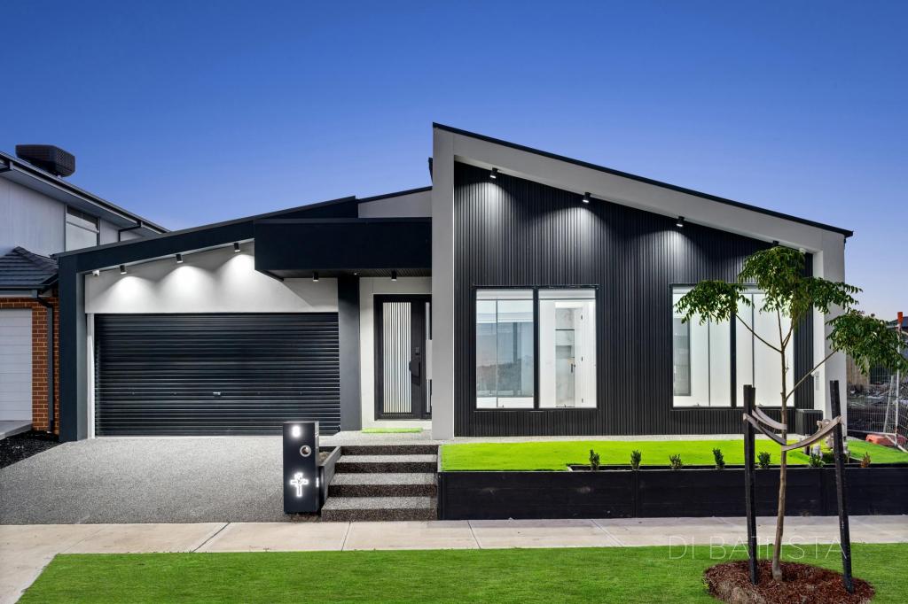 8 ELSDALE CL, DONNYBROOK, VIC 3064