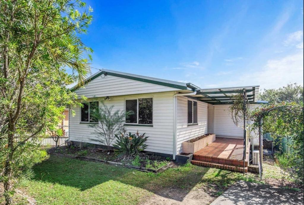 16 Kirkhill St, Brighton, QLD 4017