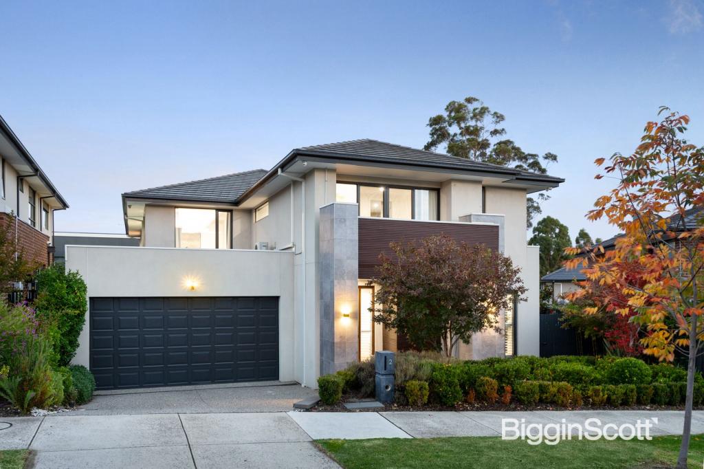 2 AUBURN CRES, DONCASTER, VIC 3108