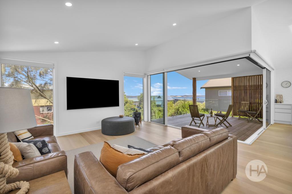 56 Shetland Heights Rd, San Remo, VIC 3925