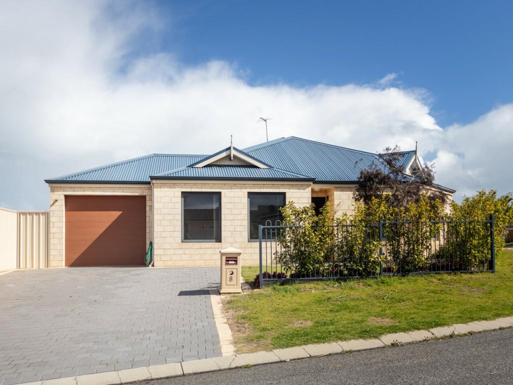 8 Fisherton Cct, Kinross, WA 6028