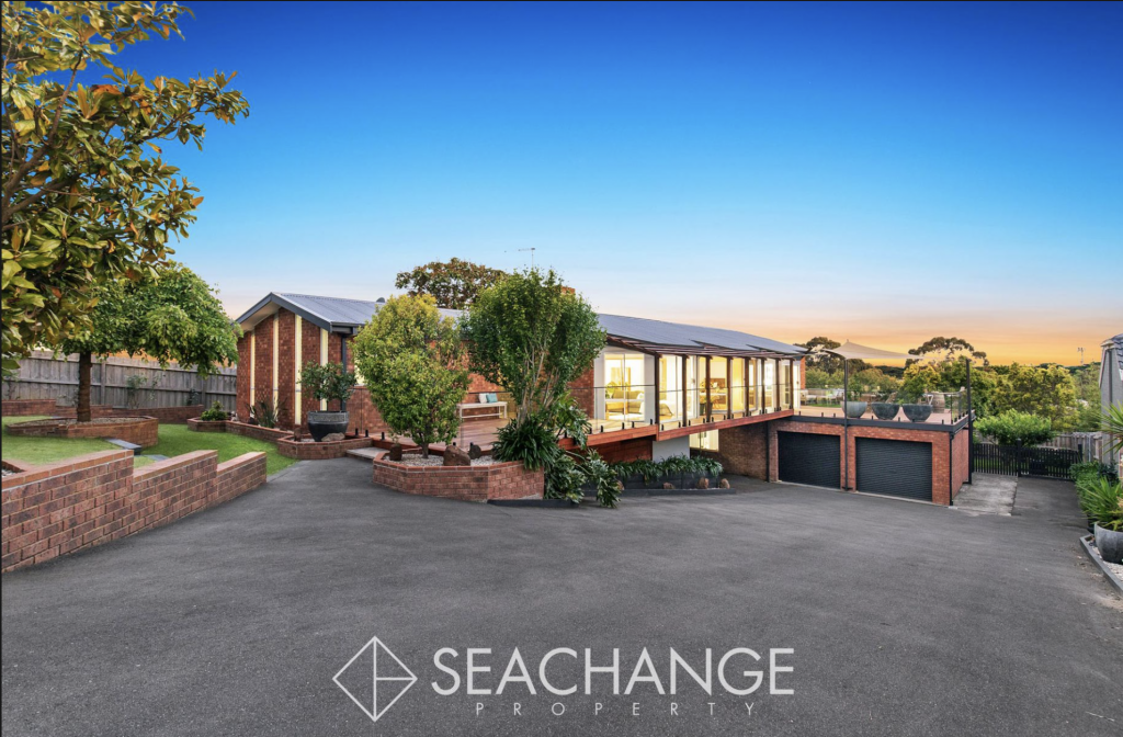 12 Jacaranda Cres, Mornington, VIC 3931
