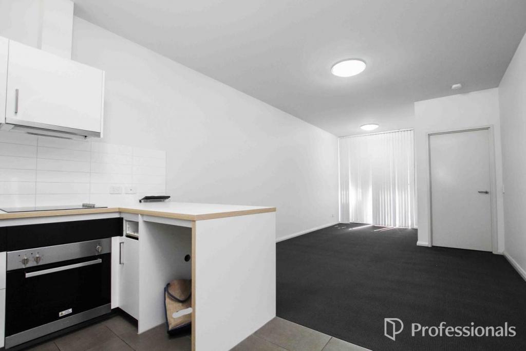 18/10 Linkage Ave, Cockburn Central, WA 6164