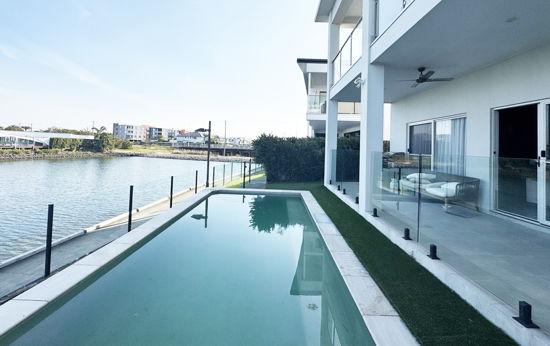 4 Santa Monica Bvd, Hope Island, QLD 4212