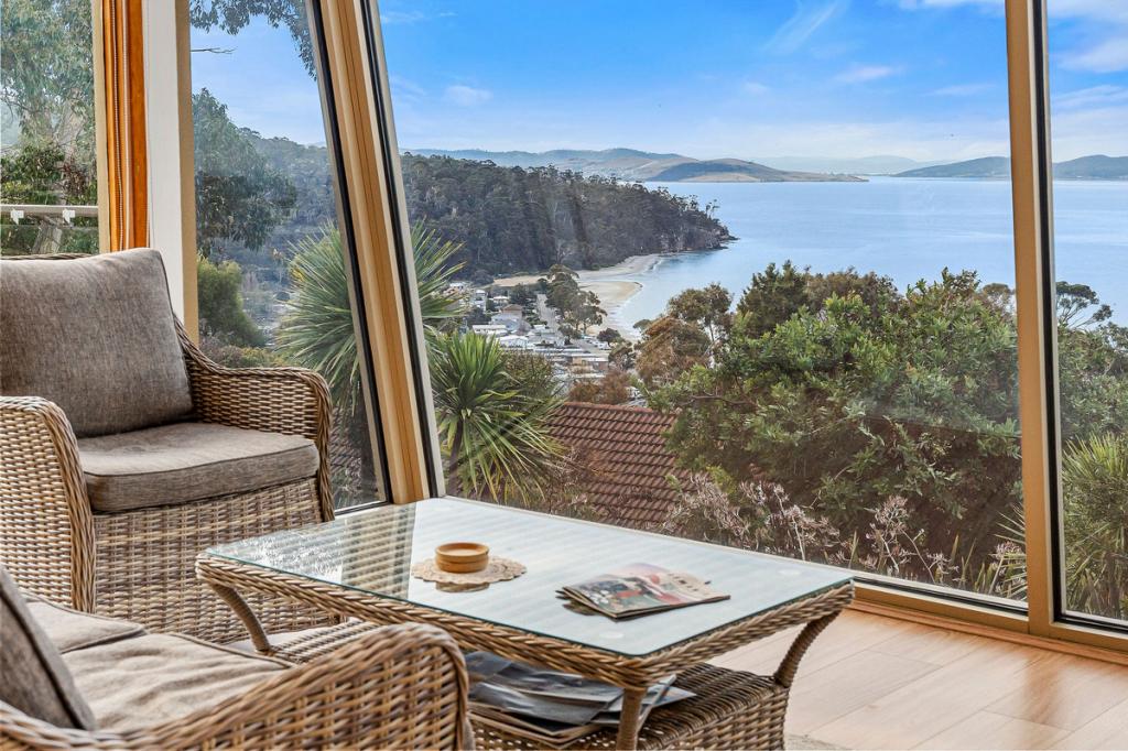 52 Kunama Cl, Kingston Beach, TAS 7050