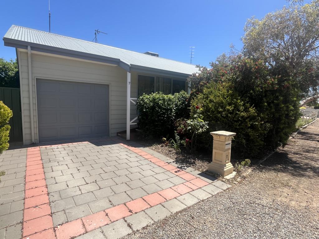 7 Barkla Rd, Wallaroo Mines, SA 5554