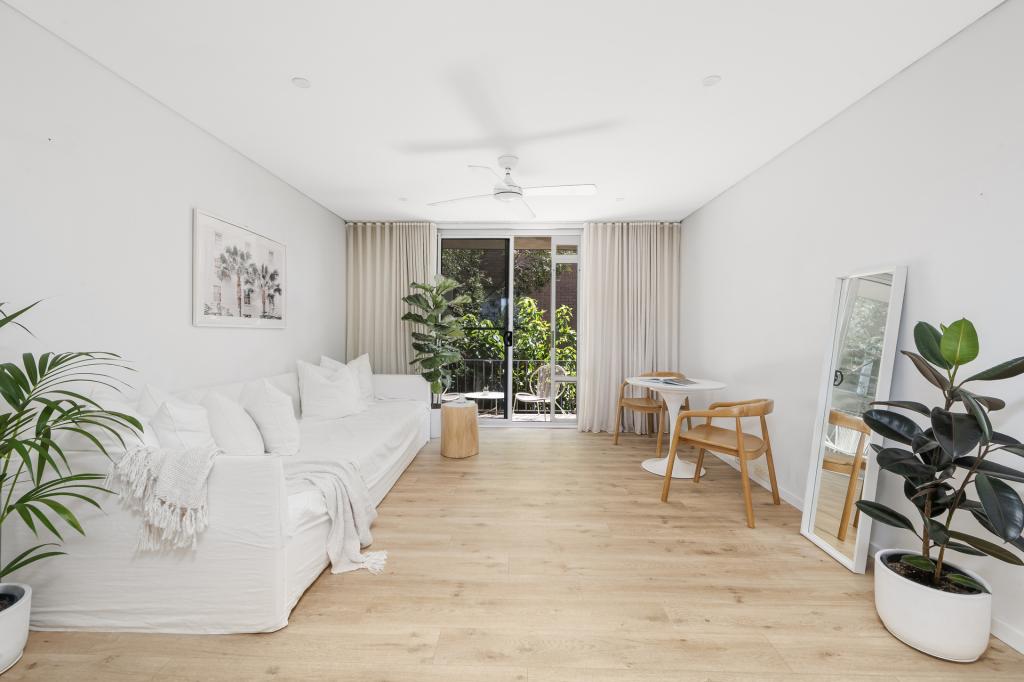 2/70 Harbord Rd, Freshwater, NSW 2096