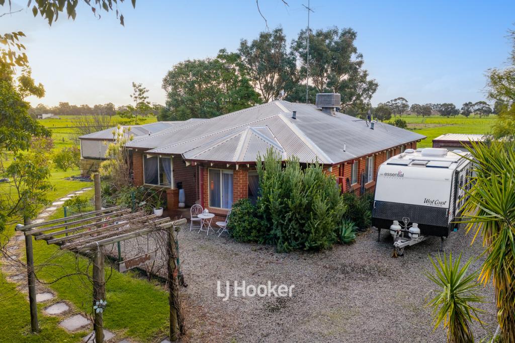 94 Huxley Rd, Yarloop, WA 6218