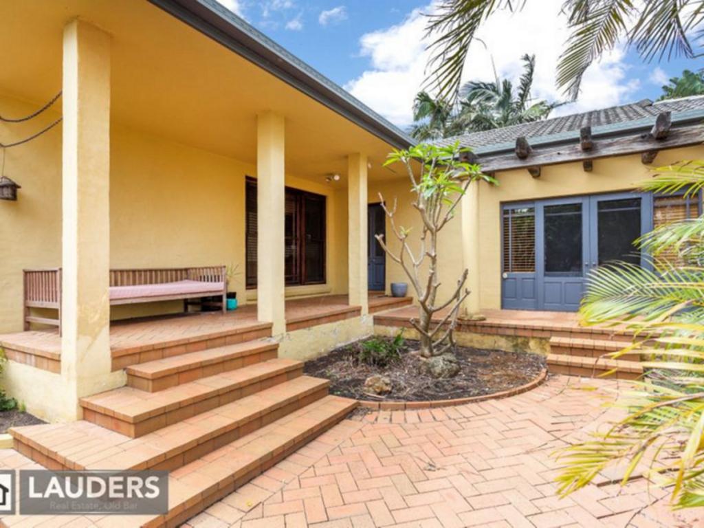 15 Spinnaker Cove, Wallabi Point, NSW 2430