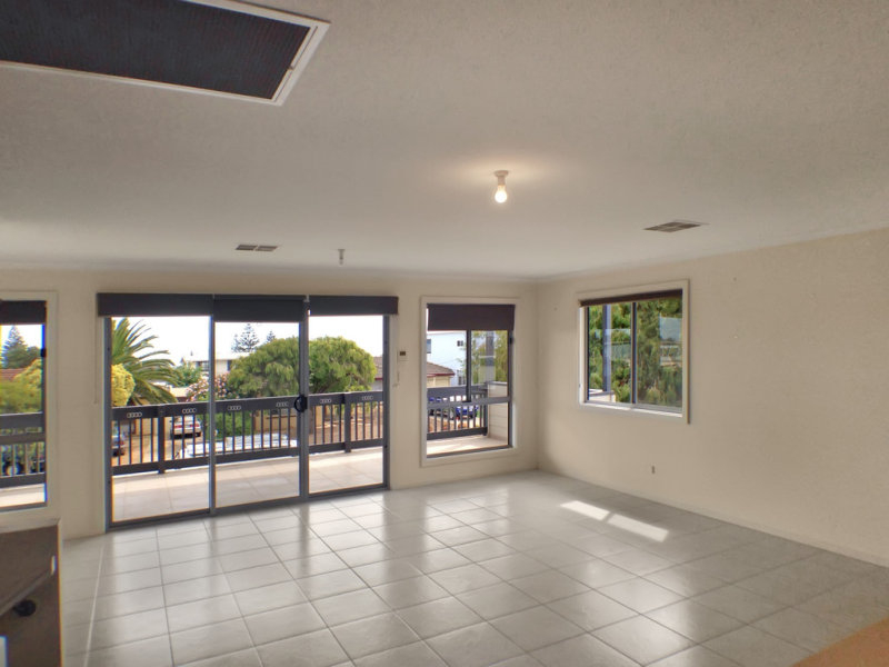 4a Gilbert Rd, Christies Beach, SA 5165