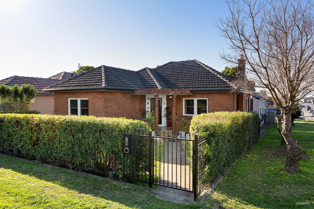 1 GROONGAL ST, MAYFIELD WEST, NSW 2304