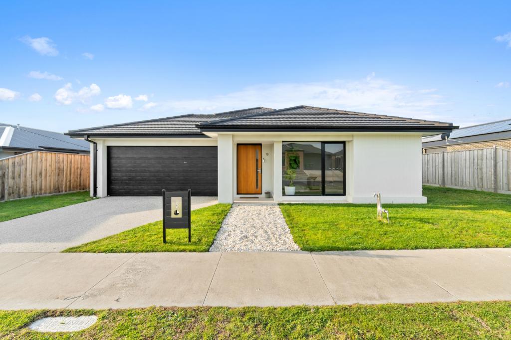 9 Ayres Crst, Churchill, VIC 3842