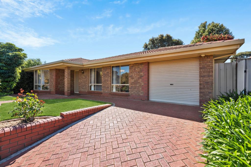 16 Sandler Gr, Aberfoyle Park, SA 5159