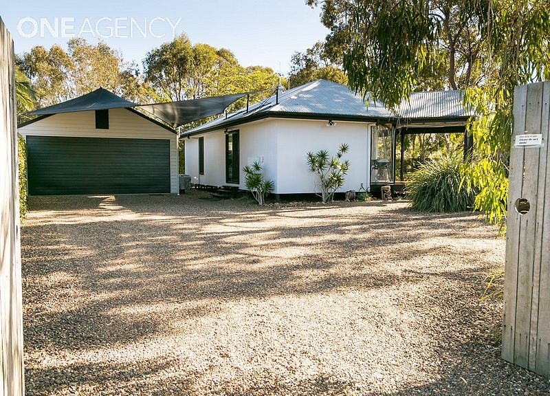 4 CHANTILLY ST, URANGAN, QLD 4655