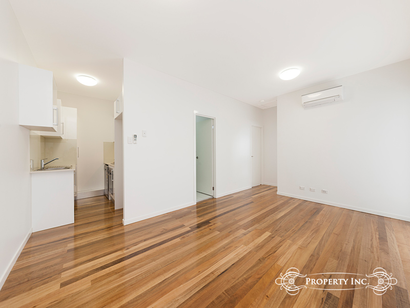 2/2 Durham St, Coorparoo, QLD 4151