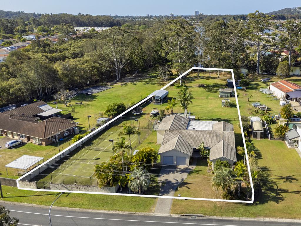 214 Galleon Way, Currumbin Waters, QLD 4223