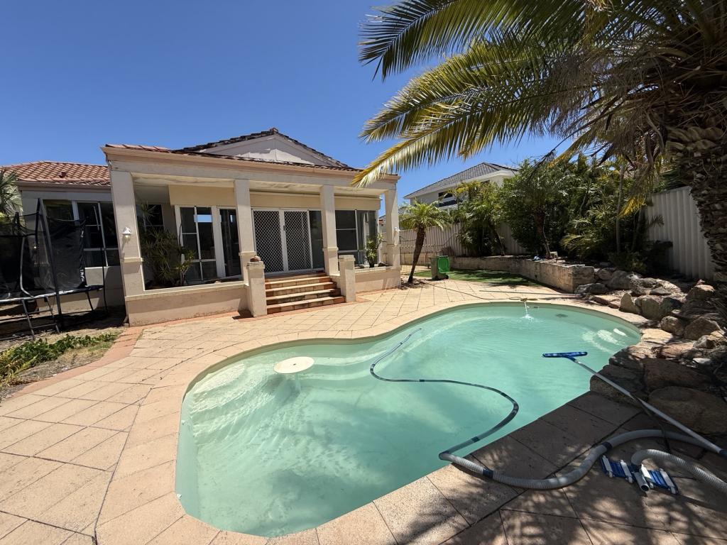 11 Pearce Rdge, Winthrop, WA 6150