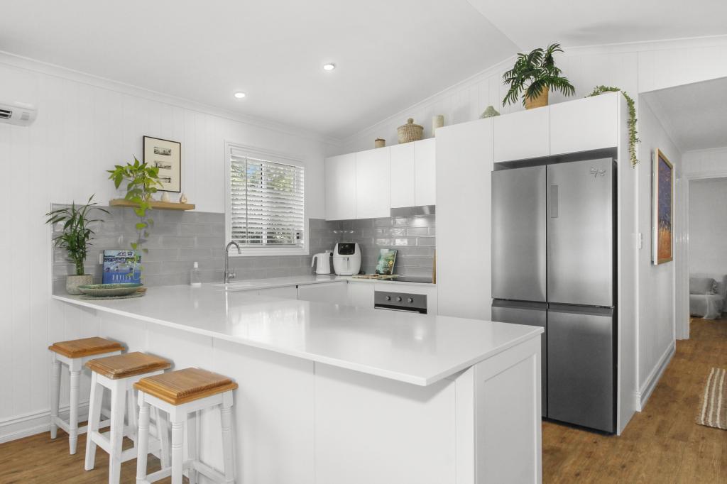 44 Barramundi St, Macleay Island, QLD 4184