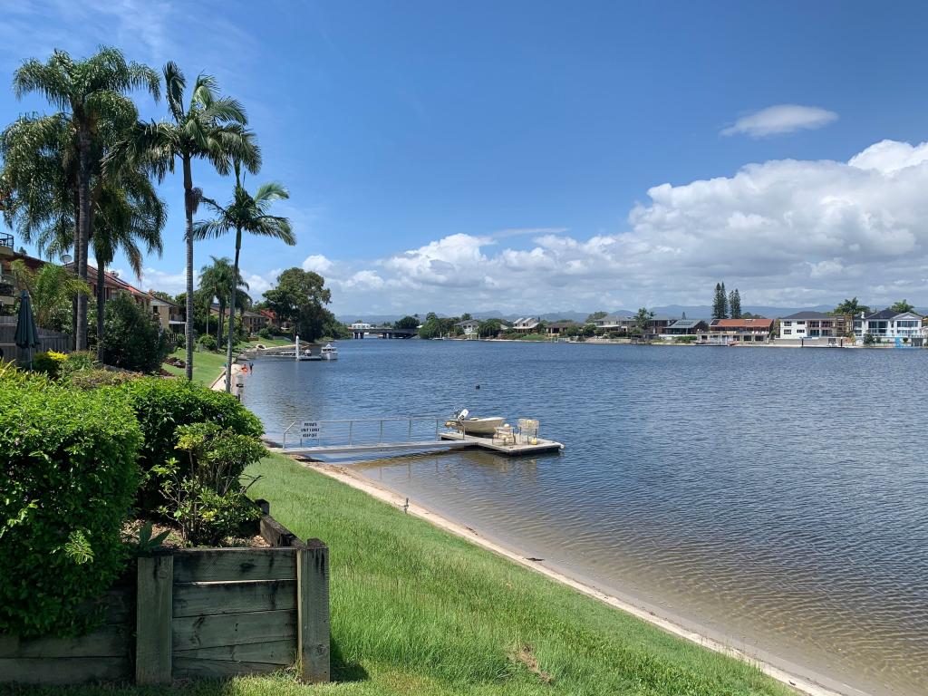 7/33 Duet Dr, Mermaid Waters, QLD 4218