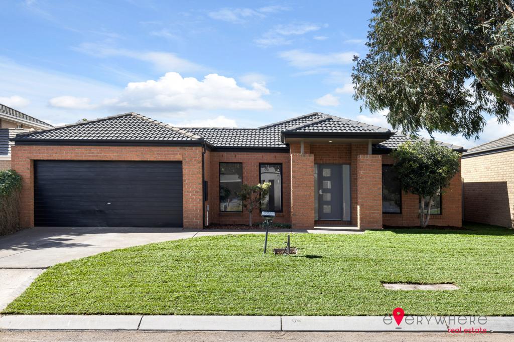 9 CLAYFIELD BVD, TRUGANINA, VIC 3029