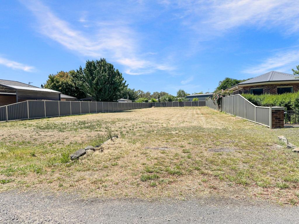 14 Simson St, Carisbrook, VIC 3464