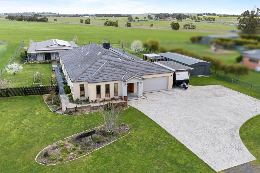 23 Diamond Dr, Cardigan Village, VIC 3352