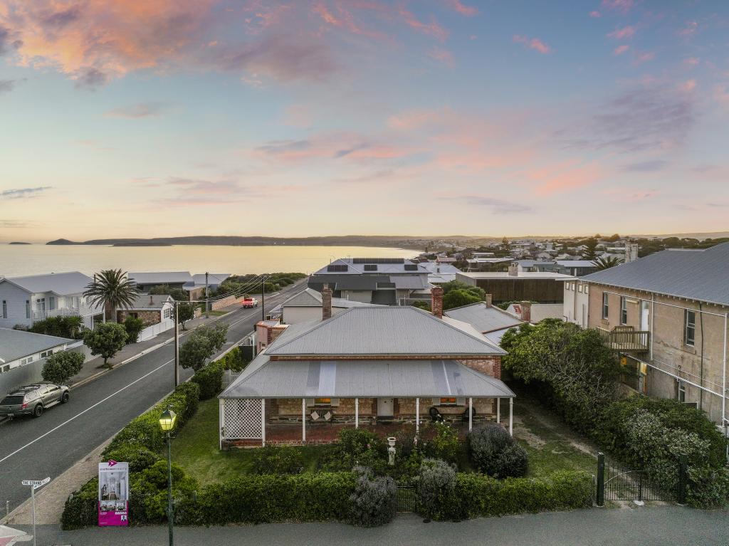11 The Strand, Port Elliot, SA 5212