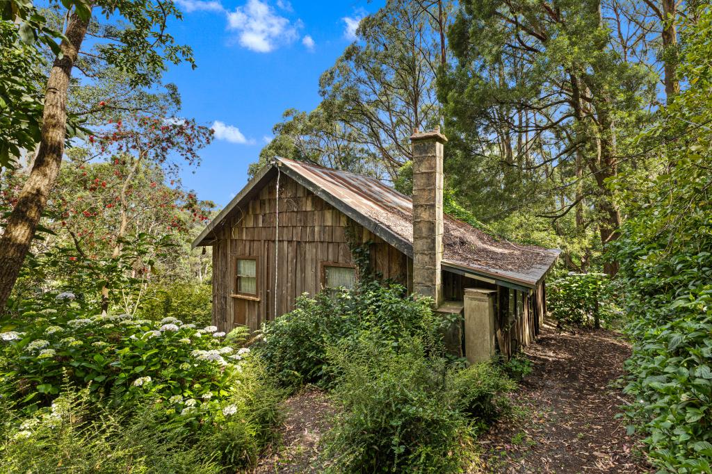 24 Nicholson St, Olinda, VIC 3788