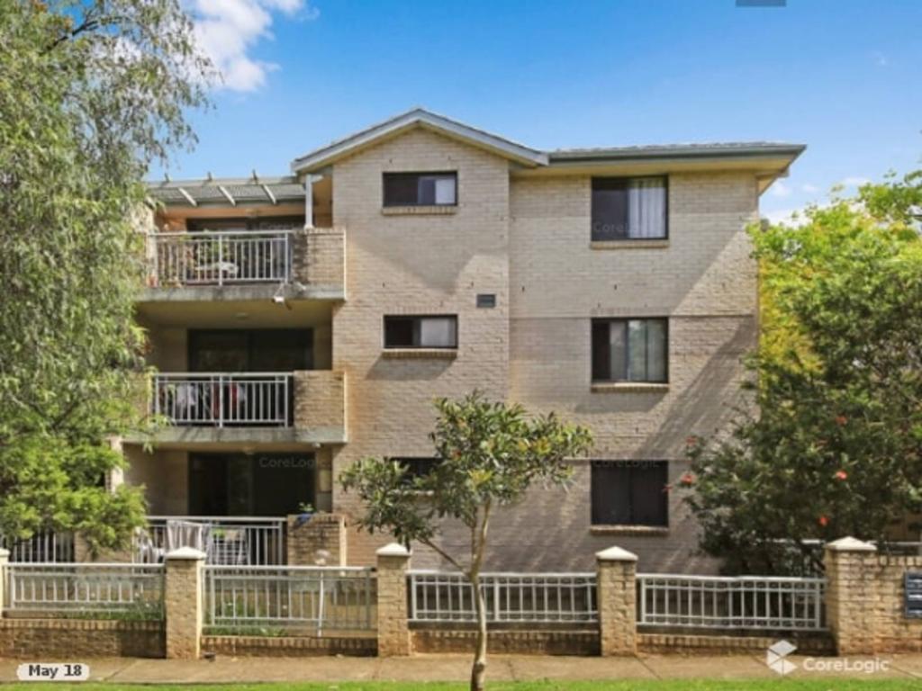 8/10-12 DALLEY ST, HARRIS PARK, NSW 2150