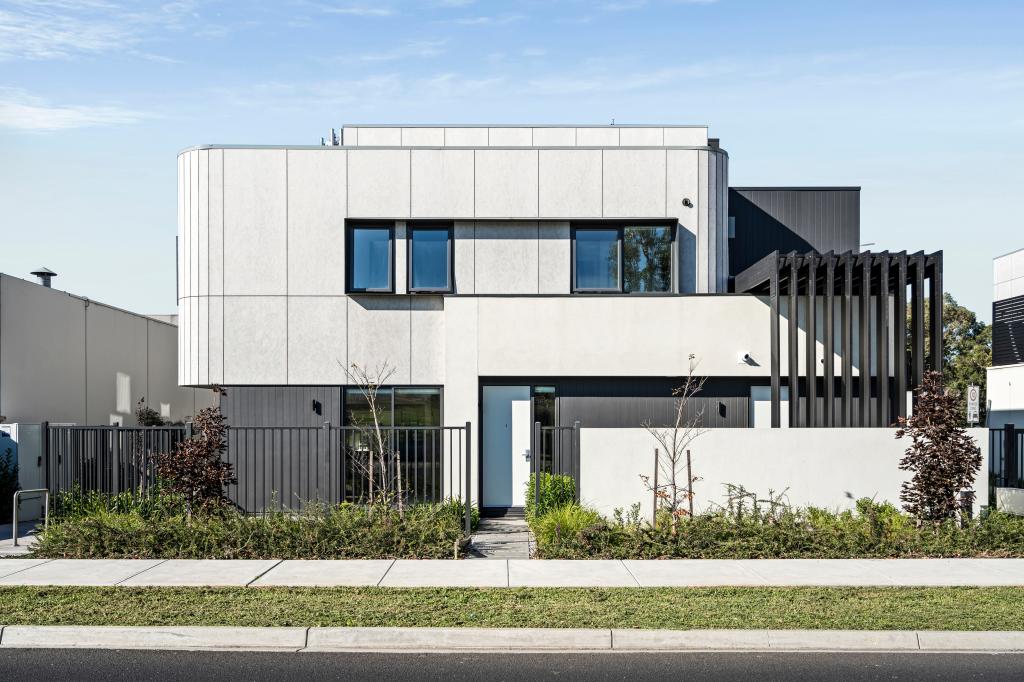1/492-494 PASCOE VALE RD, STRATHMORE, VIC 3041
