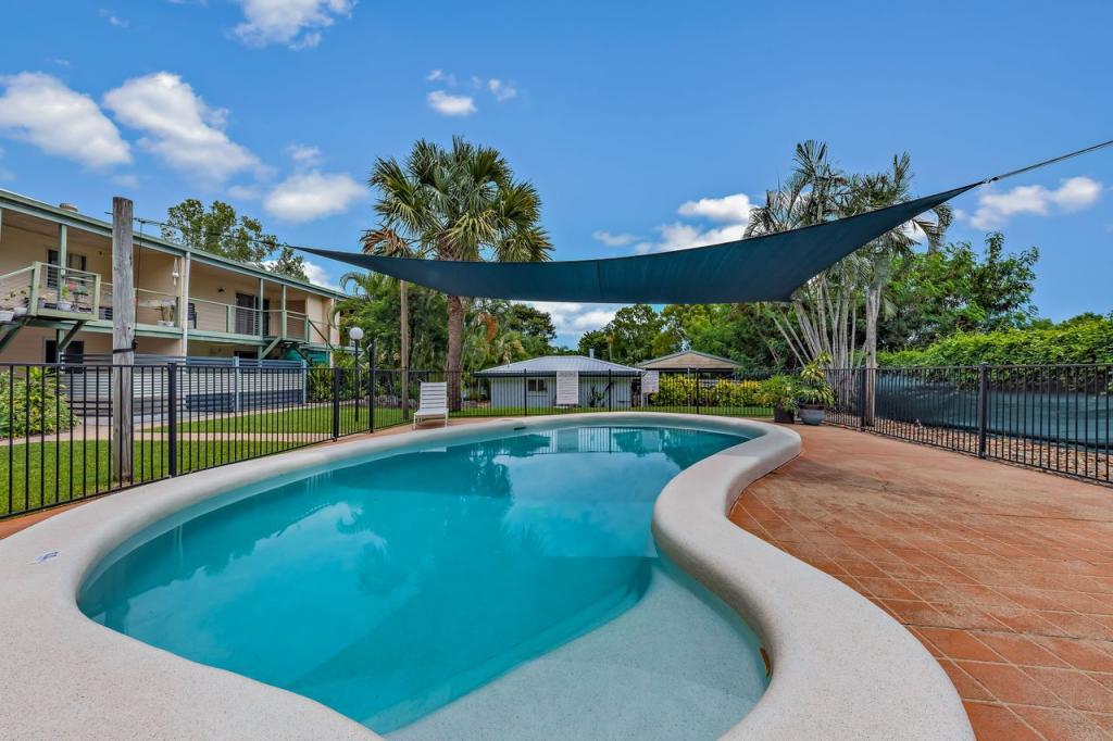 2/6 Saint Martins Lane, Cannonvale, QLD 4802