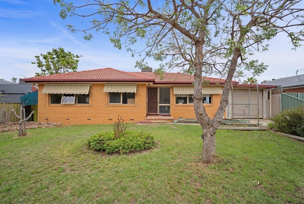 32 Dunn Ave, Forest Hill, NSW 2651