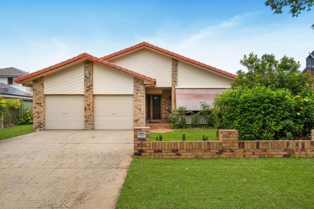 3 VISTA CT, NEWPORT, QLD 4020