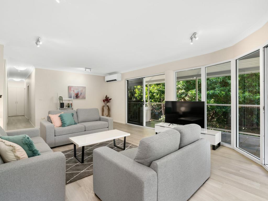 242/305 Coral Coast Dr, Palm Cove, QLD 4879